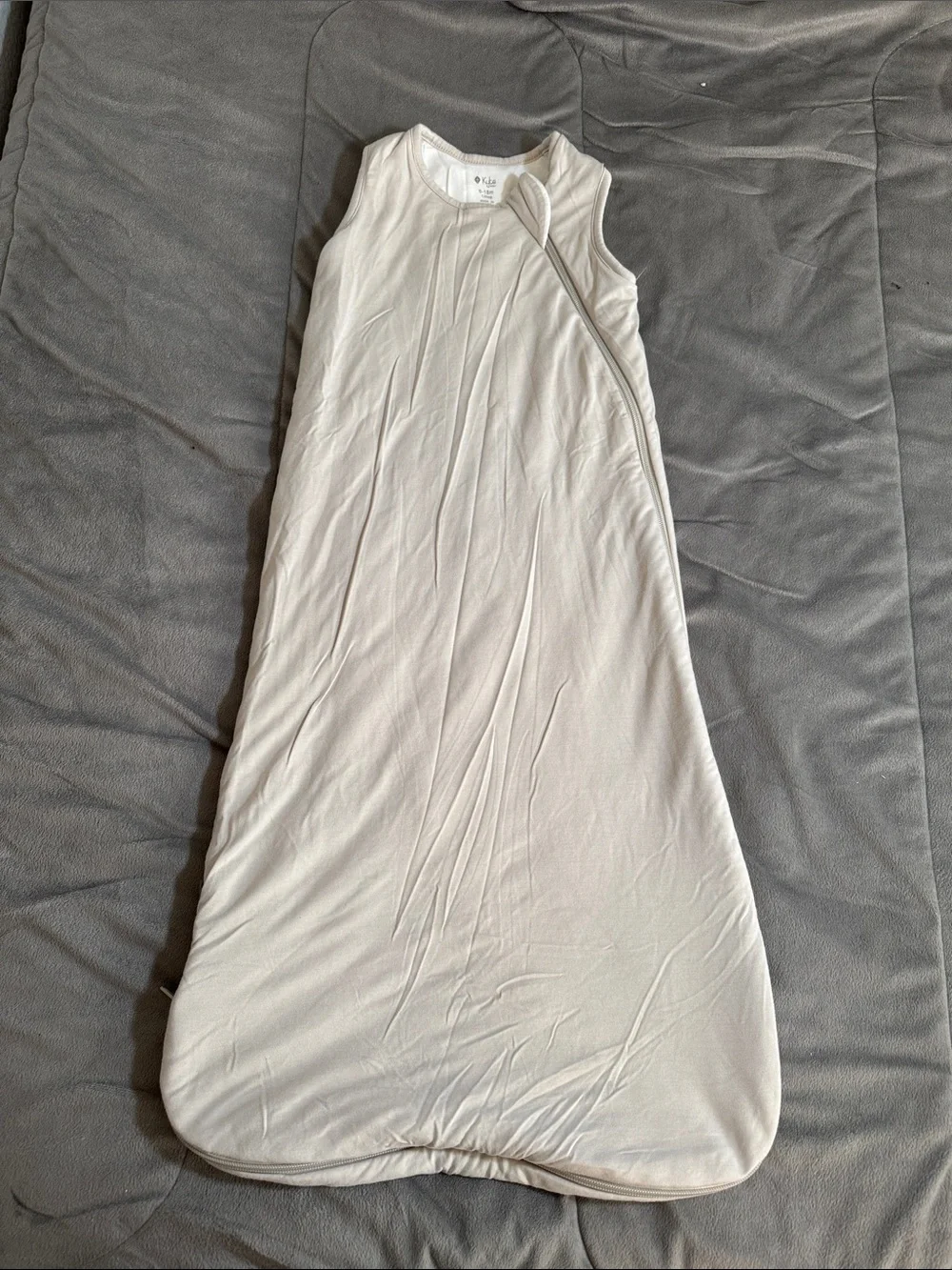 Kyte baby Sleeveless beige heavy warm blanket zip sleeper